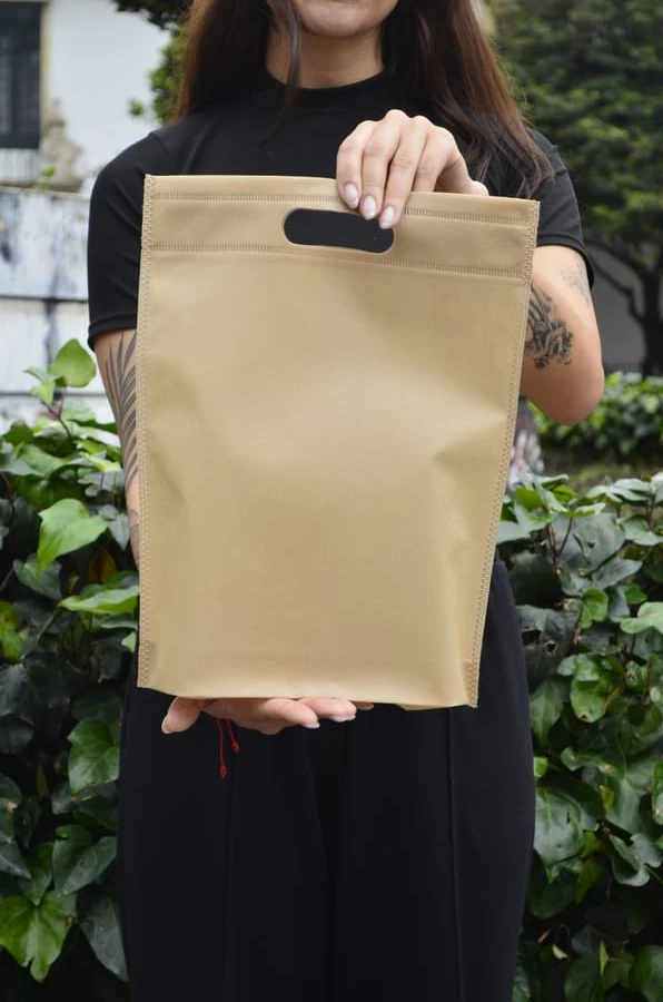 Air Bag beige de la línea Emprende, en uso